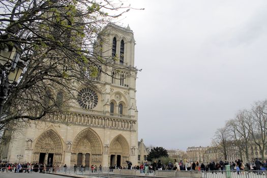 notre dame de paris cathedral in france