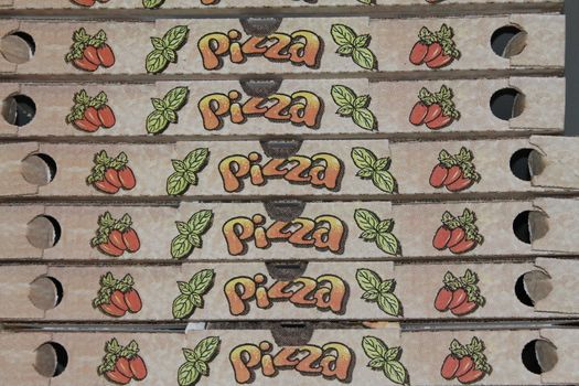 pizza cartons