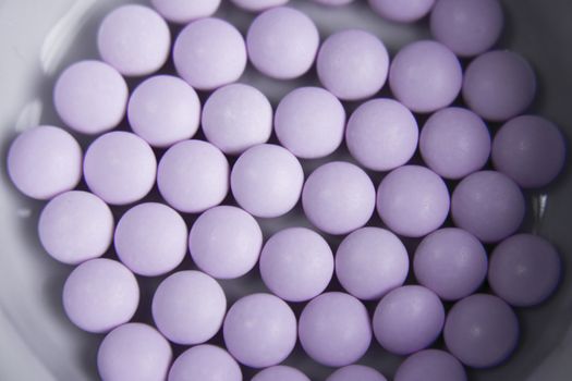 Pink pills to treat hyperthyroidism in animals