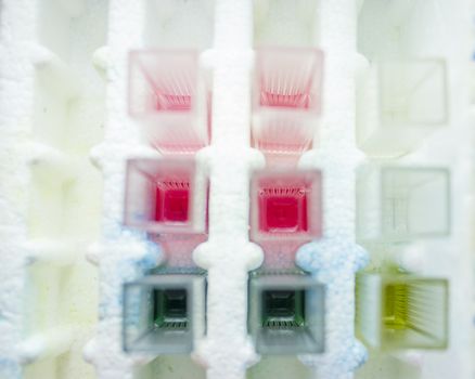 Reactive tests in the laboratory