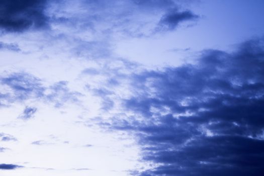 Sky with clouds that draw shapes. Tranquil and peaceful scene
