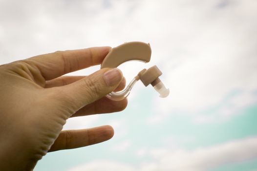Hearing aid for people with hearing impairment