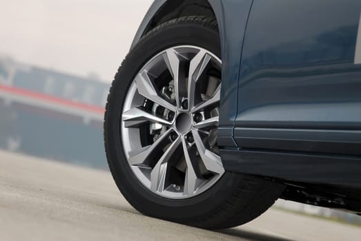 tire and alloy wheel on this performance car