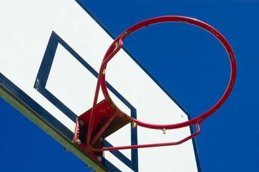 An element of the basket-ball game with blue sky