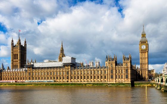 Houses of Parliament and Big Ben in London, UK