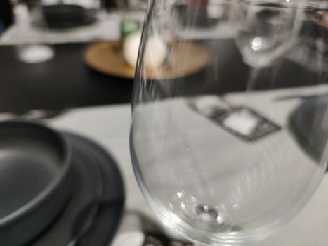a glass of glass on a table.