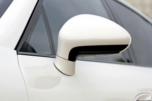 Side mirror with turn signal of a luxury car