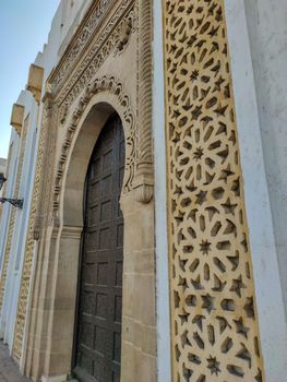 a wall decorated by a moroccan traditional decoration