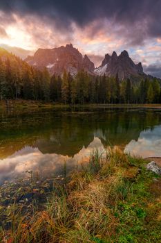 Lake Antorno (Lago di Antorno) located in Dolomites area, Belluno Province, Italy. Lake Antorno, Three Peaks of Lavaredo, Lake Antorno and Tre Cime di Lavaredo, Dolomites, Italy.
