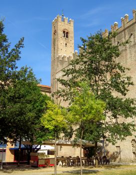 The majestic Palazzo dell'Arengo in Piazza Cavour. Built in the XIII century in Romanesque-Gothic style at the behest of the mayor of Rimini, it housed the Council of the Rimini people.