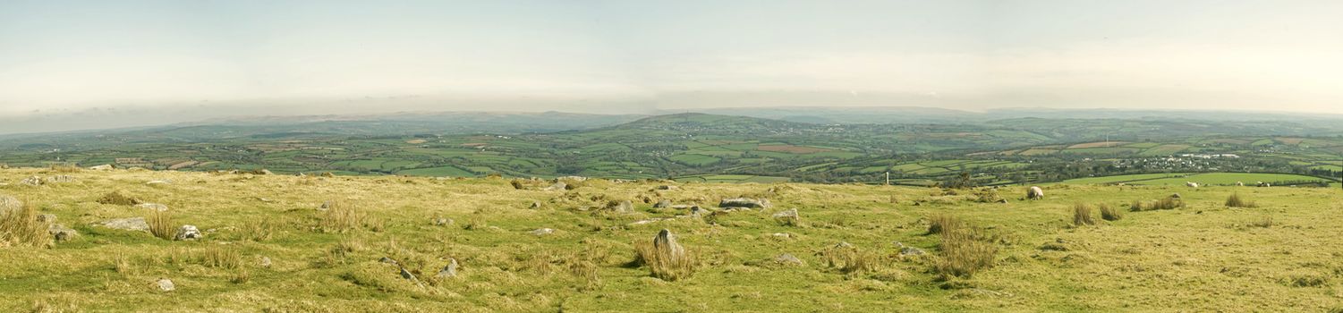 Both Panoramic and some more detailed images of beautiful country scenes.