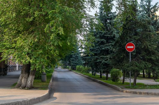 Alley, residential area. Stop, passage is prohibited