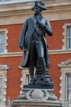 Captain James Cook Statue
Bronze statue on a stone plinth sculpted by Thomas Brook. Completed in 1914 and situated near Admiralty Arch, The Mall London SW1, UK