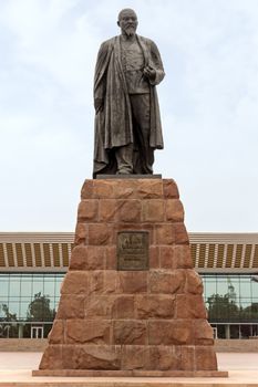 ALMATY, KAZAKHSTAN - JUNE 25, 2015: Monument of Abay Qunanbayuli - was a great Kazakh poet, composer and philosopher. Monument established in 1960 front of the Palace of the Republic in Almaty.

Almaty, Kazakhstan - June 25, 2015: Monument of Abay Qunanbayuli - was a great Kazakh poet, composer and philosopher. Monument established in 1960 front of the Palace of the Republic in Almaty.