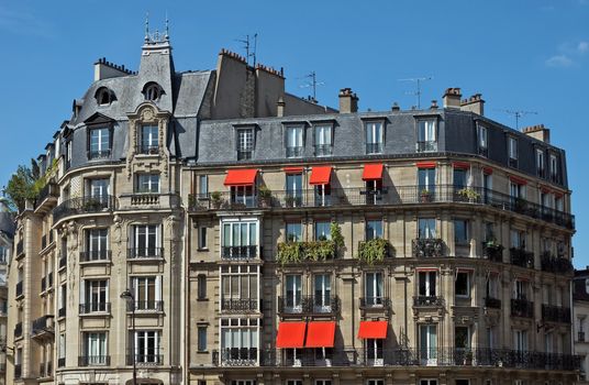PARIS, FRANCE - JUNE 11, 2014: View of the parisian architecture.

Paris, France - June 11, 2014: View of the parisian architecture.