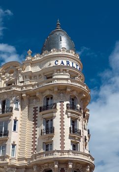 CANNES, FRANCE - MAY 6: Luxury hotel Inter Continental Carlton on May 6, 2013 in Cannes, France. It features 343 rooms. Located on the famous La Croisette

Cannes, France - May 6, 2013: Luxury hotel Inter Continental Carlton. It features 343 rooms. Located on the famous La Croisette