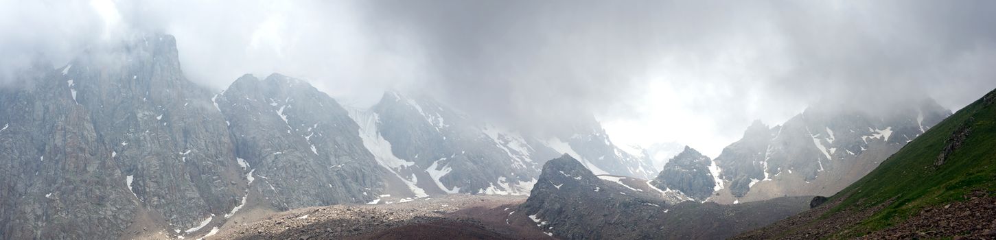 Panoramic views of the Alps before the storm in the summer