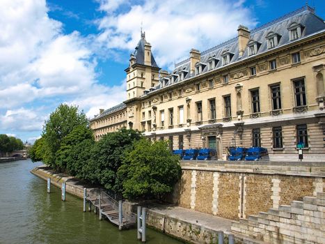 River seine and famous quay des Orfe`vres in Paris where the judicial police