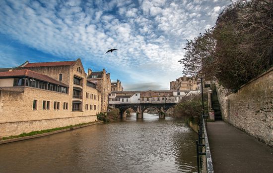 unsual view of pulteney bridge