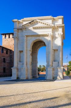The Roman archway dei Gavi in Piazzetta Castelvecchio. Verona, Veneto, Italy