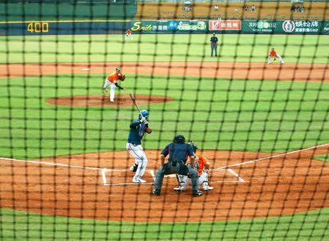 PINGTUNG, TAIWAN, APRIL 8: Pitcher Wordekemper of the President Lions throws the ball in a game of the Pro Baseball League against the Lamigo Monkeys. The Lions won 2:0 on April 8, 2012 in Pingtung.

