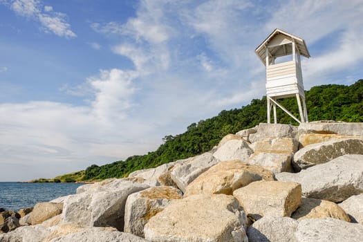 White pavilion with mountain views And the beautiful sea, famous landmark of Khao Laem Ya National Park, Rayong Province.