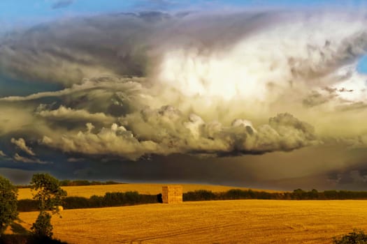 Both Panoramic and some more detailed images of beautiful country scenes.