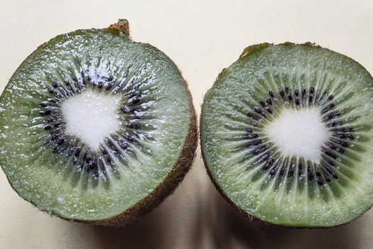 sliced ​​sweet vitamin-rich kiwi