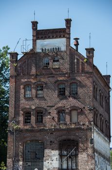 Demolition house made of bricks without a window