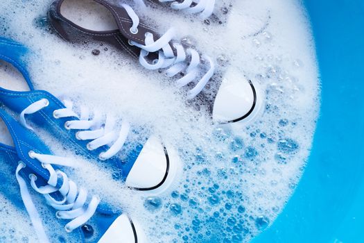 Soak shoes before washing. Cleaning Dirty sneakers.