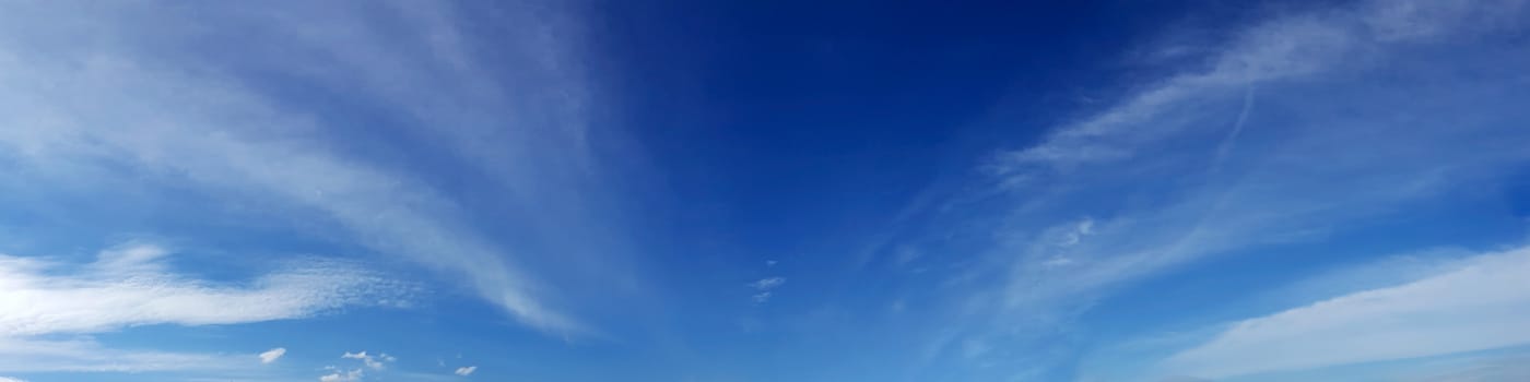 Panorama sky with cloud on a sunny day. Beautiful cirrus cloud.