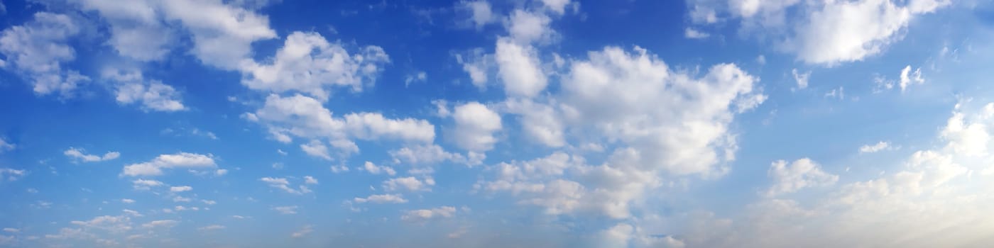 Panorama sky with cloud on a sunny day. Beautiful cirrus cloud.