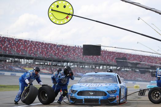 Kevin Harvick (4) makes a pit stop for the GEICO 500 at Talladega Superspeedway in Lincoln, Alabama.
