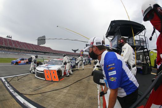 Alex Bowman (88) makes a pit stop for the GEICO 500 at Talladega Superspeedway in Lincoln, Alabama.