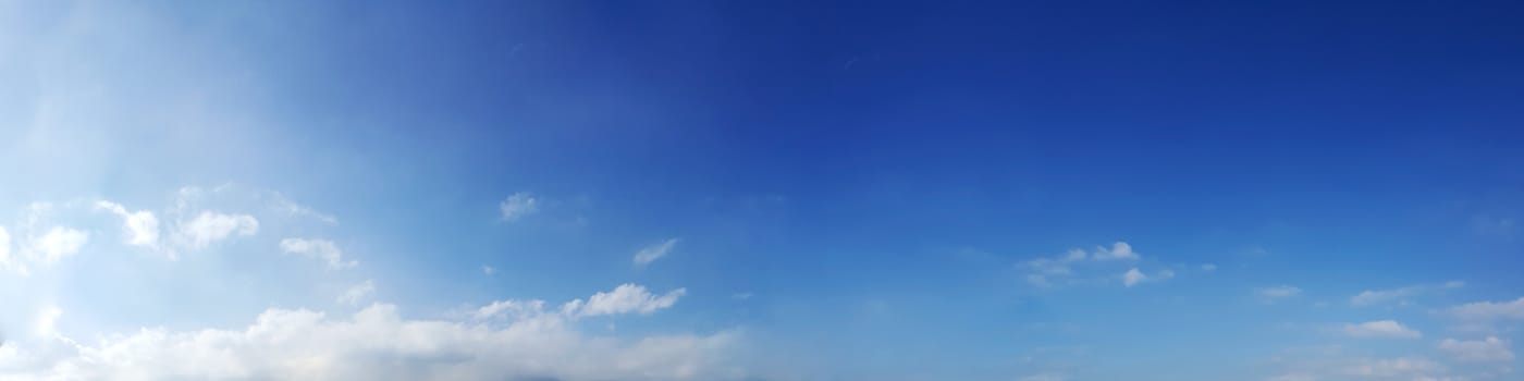 Panorama sky with cloud on a sunny day. Beautiful cirrus cloud.