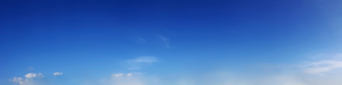 Panorama sky with cloud on a sunny day. Beautiful cirrus cloud.