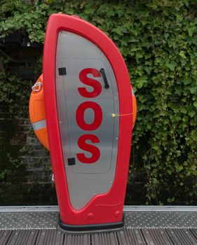 SOS Lifebelt Station