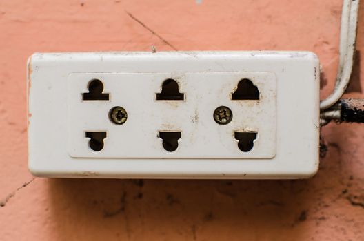 White three-way plug with cable