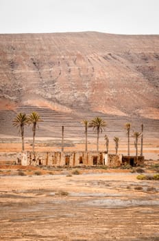 House in ruins. Desertic landscape