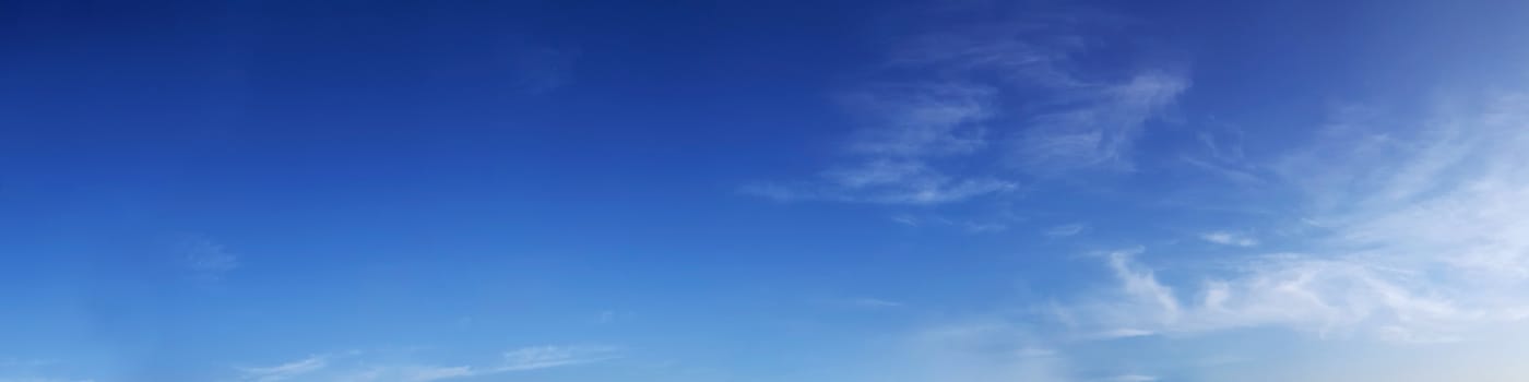 Panorama sky with cloud on a sunny day. Beautiful cirrus cloud.