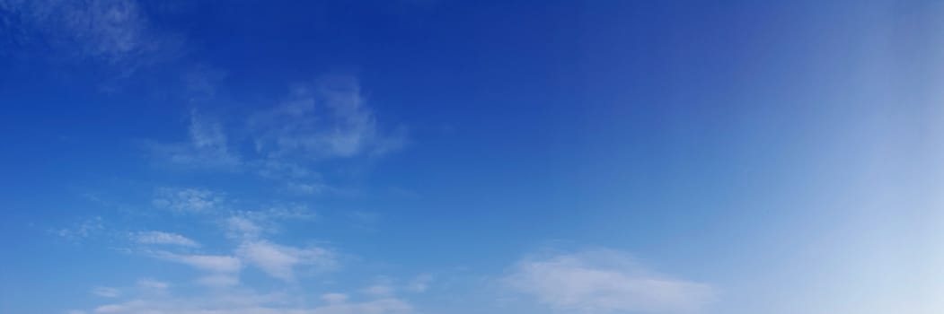 Panorama sky with cloud on a sunny day. Beautiful cirrus cloud.