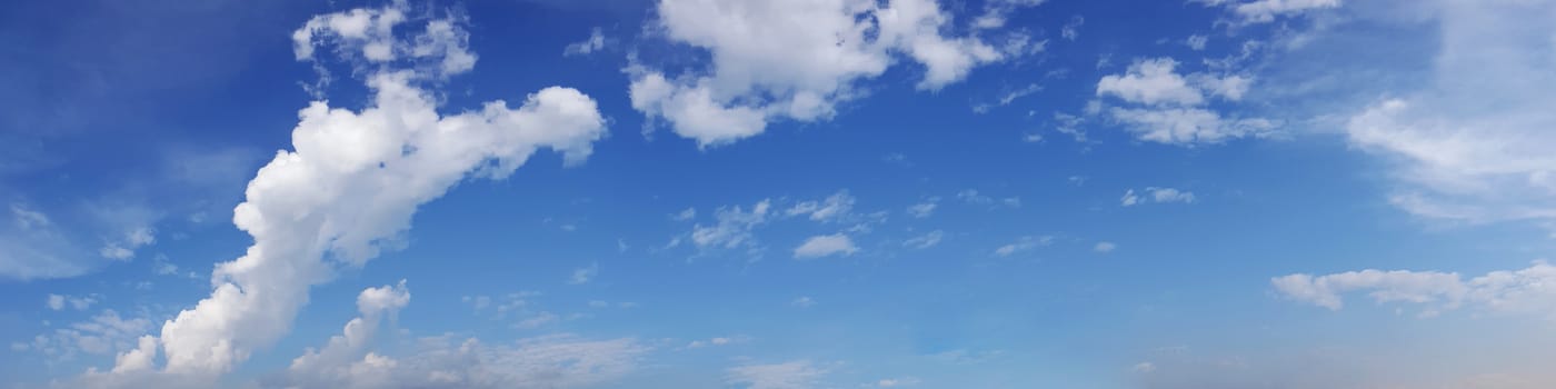 Panorama sky with cloud on a sunny day. Beautiful cirrus cloud.