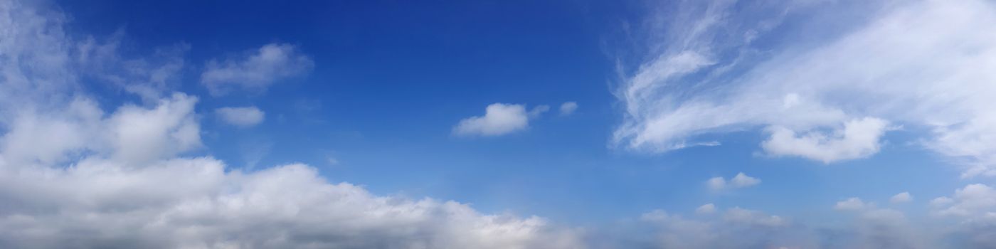 Panorama sky with cloud on a sunny day. Beautiful cirrus cloud.