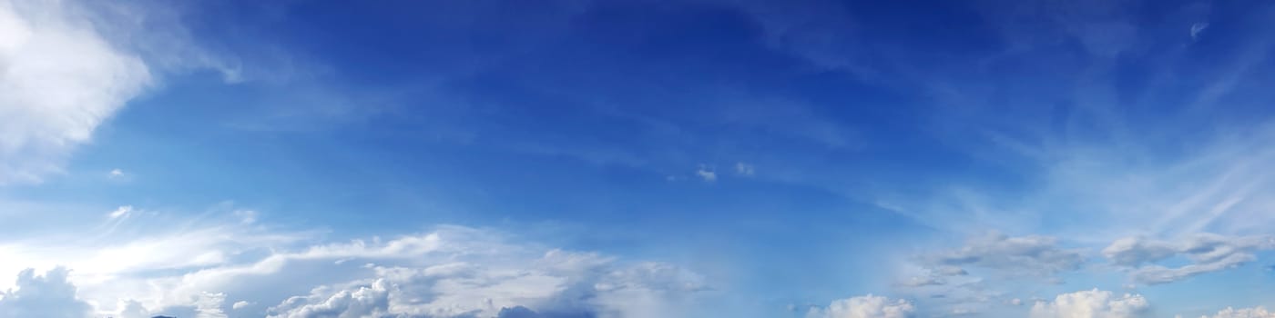 Panorama sky with cloud on a sunny day. Beautiful cirrus cloud.