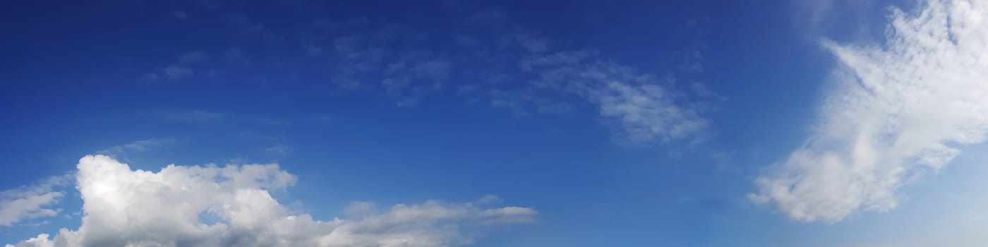 Panorama sky with cloud on a sunny day. Beautiful cirrus cloud.