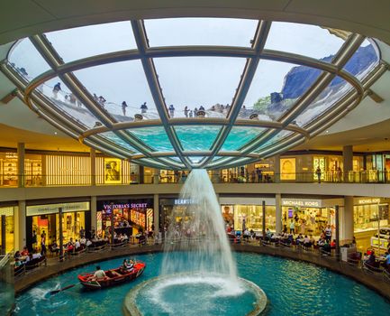 SINGAPORE CITY, SINGAPORE - APRIL 20 2018: The Marina Bay Sands shopping mall