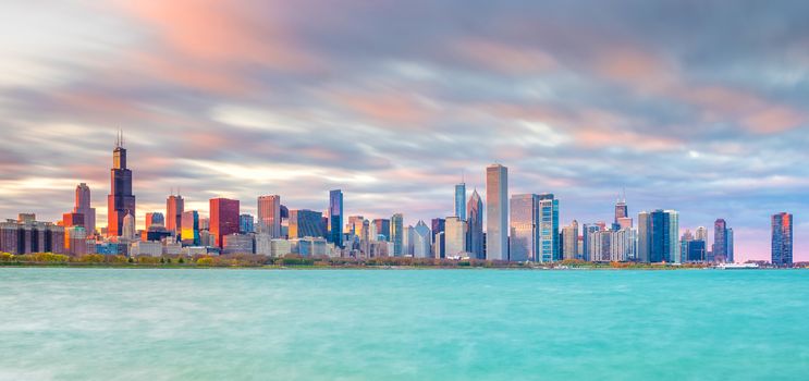 Downtown chicago skyline at sunset in Illinois, USA