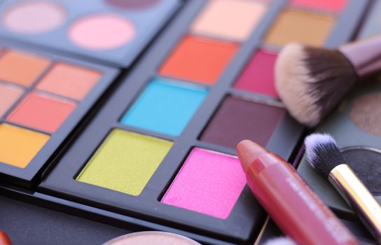 Colorful Cosmetic Palettes with Brushes