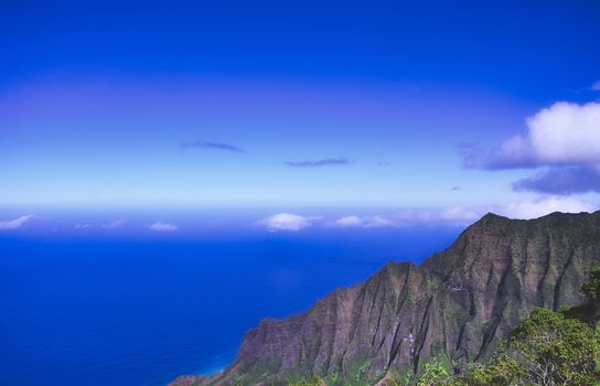 The Napali Coast along the Pacific Ocean on Kauai, Hawaii.