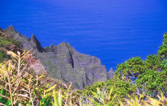 The Napali Coast along the Pacific Ocean on Kauai, Hawaii.